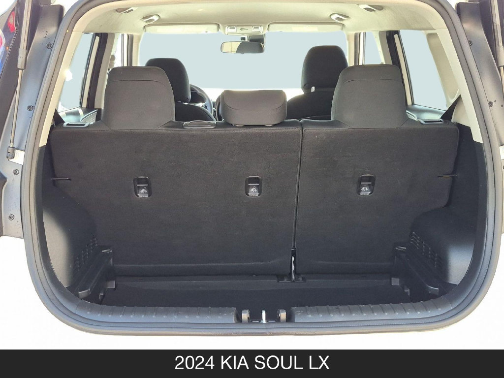Used 2024 Kia Soul LX w/ Option Group 015 FWD image 23