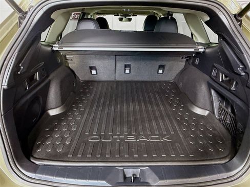 Certified 2025 Subaru Outback Onyx Edition XT image 30