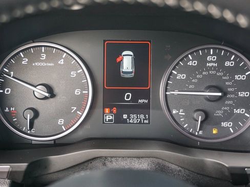 Used 2024 Subaru Ascent Premium w/ Convenience Package image 21