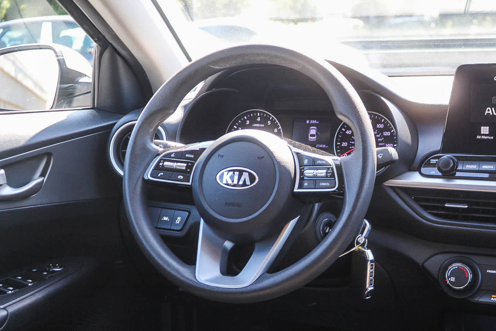 Used 2020 Kia Forte LXS FWD image 19