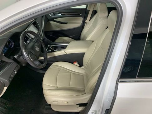 Used 2018 Buick Enclave Premium w/ Experience Buick Package image 31