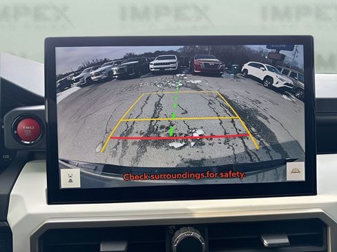 Used 2024 Toyota Tacoma TRD Off-Road image 21