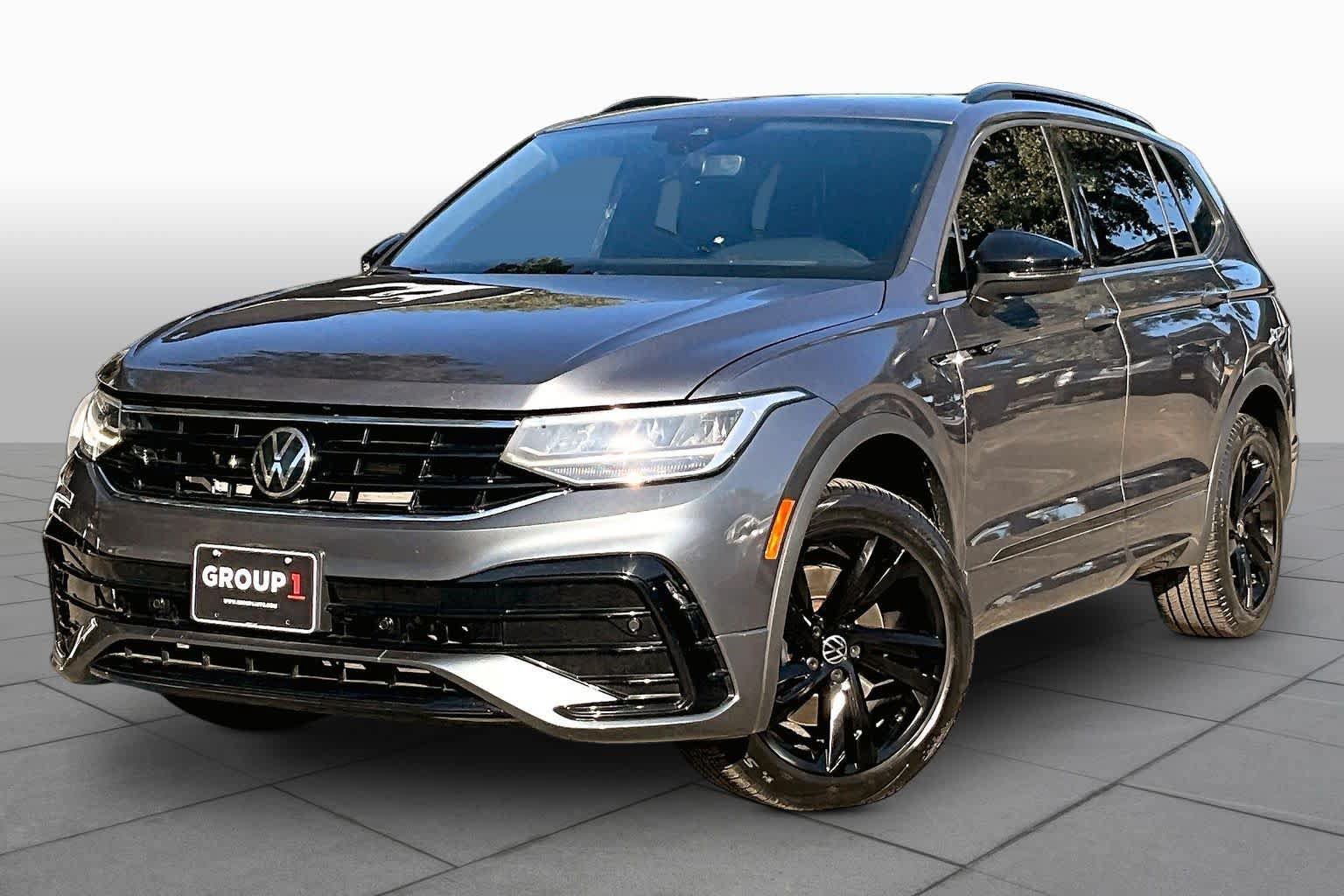 Used 2024 Volkswagen Tiguan SE R-Line FWD image 1