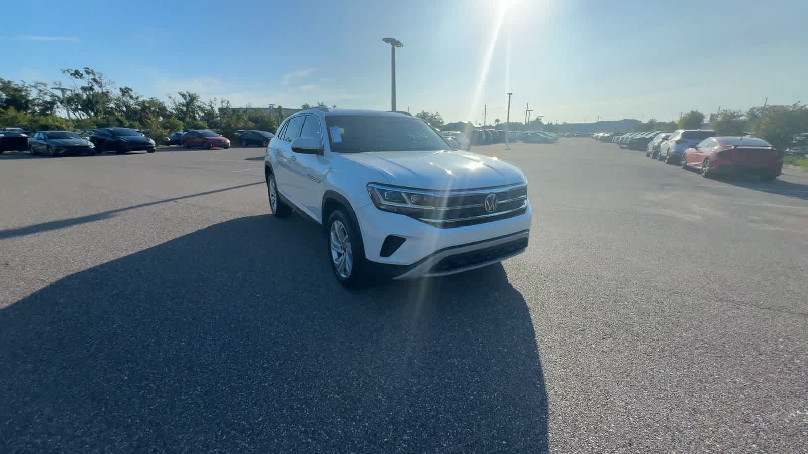 Used 2021 Volkswagen Atlas Cross Sport SEL FWD image 2