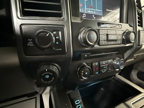 Used 2018 Ford F150 XLT w/ Equipment Group 302A Luxury image 33