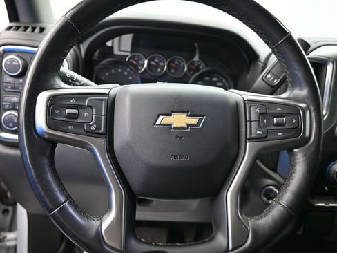 Used 2021 Chevrolet Silverado 1500 LT image 40
