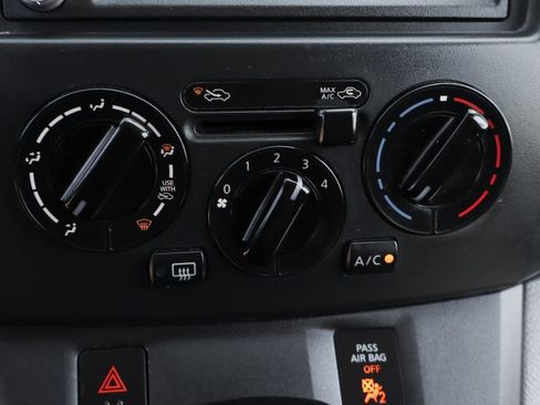 Used 2021 Nissan NV200 S w/ Back Door Glass Package image 31