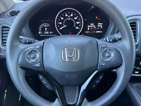 Used 2021 Honda HR-V EX image 28