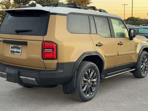 New 2026 Toyota Land Cruiser Base image 9