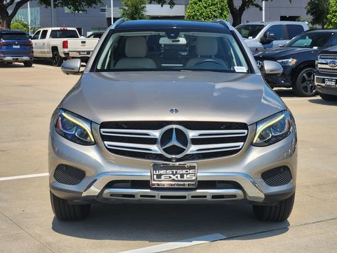 Used 2019 Mercedes-Benz GLC 300 image 2