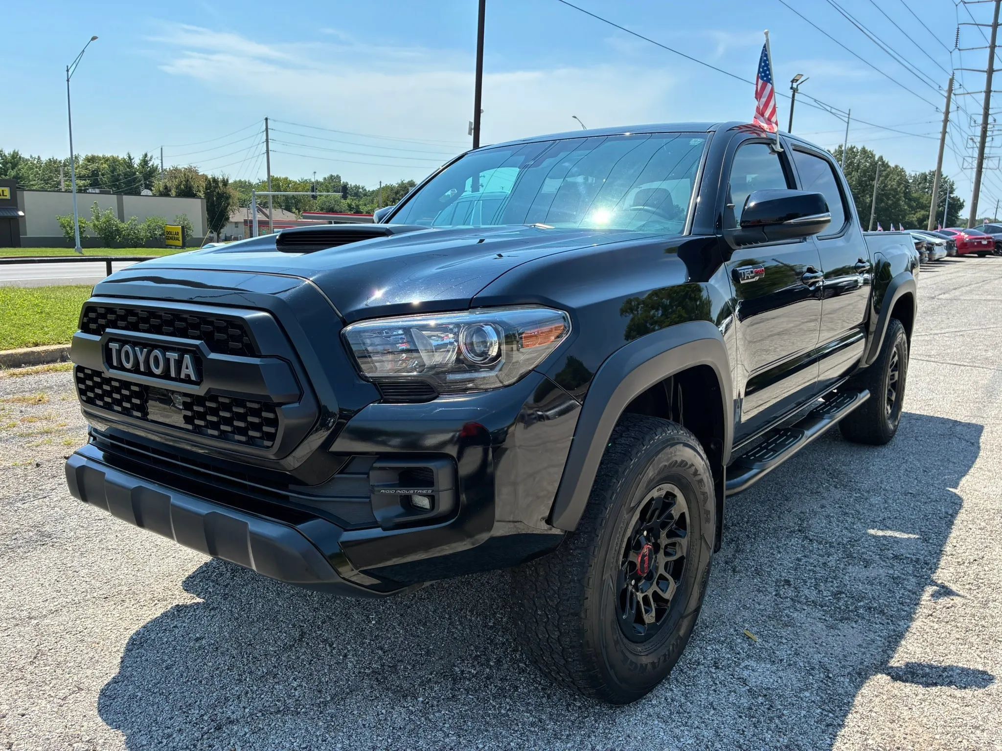 Used 2019 Toyota Tacoma TRD Pro AWD/4WD image 3