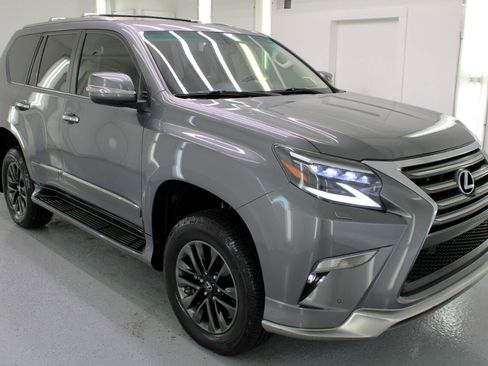 Used 2017 Lexus GX 460 Premium image 11