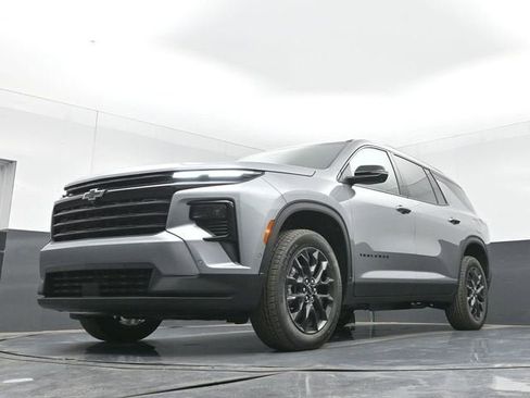New 2026 Chevrolet Traverse LT w/ Enhanced Driving Package FWD image 46
