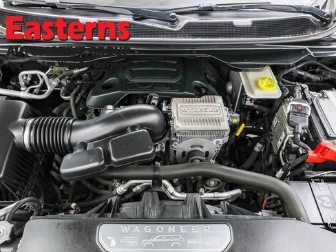Used 2022 Jeep Wagoneer Series II AWD/4WD image 7