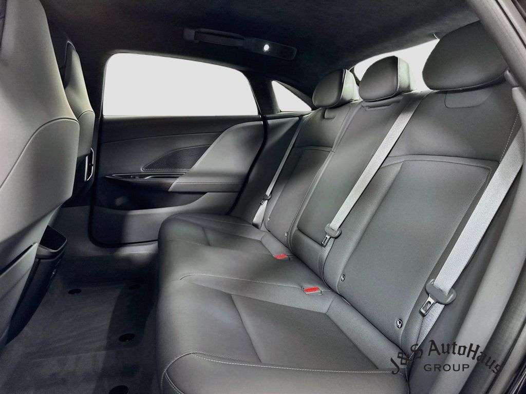 Used 2024 Lucid Air Pure RWD image 27