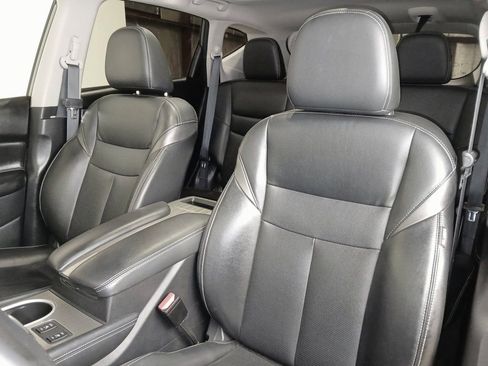 Used 2018 Nissan Murano Platinum image 11