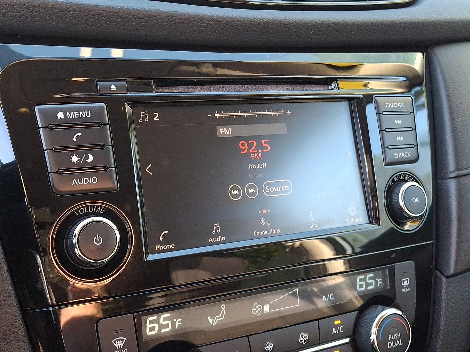 Used 2018 Nissan Rogue SV FWD image 19