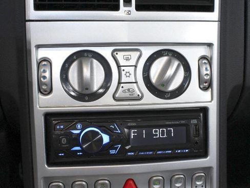 Used 2005 Chrysler Crossfire SRT-6 image 17