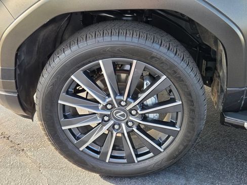 Used 2025 Lexus GX 550 w/ Accessory Package (31) AWD/4WD image 22
