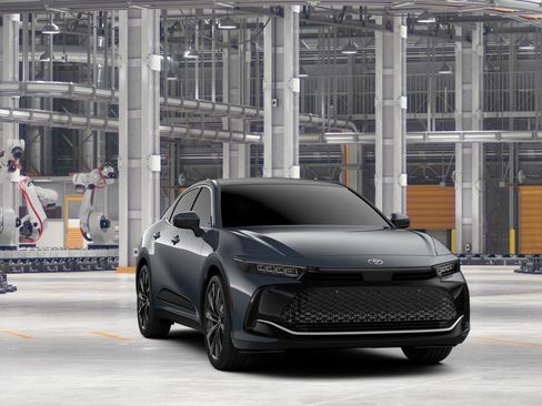 New 2026 Toyota Crown Platinum image 16