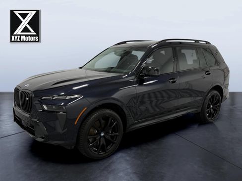 Used 2024 BMW X7 M60i AWD/4WD image 2