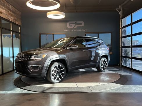 Used 2021 Jeep Compass Limited w/ Sun and Sound Group AWD/4WD image 7