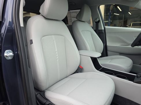 New 2026 Hyundai Kona SEL Premium image 18