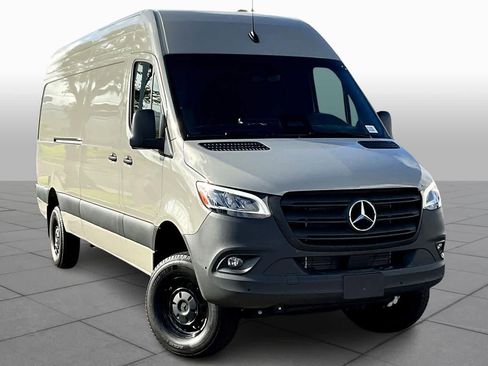 New 2025 Mercedes-Benz Sprinter 2500 image 2