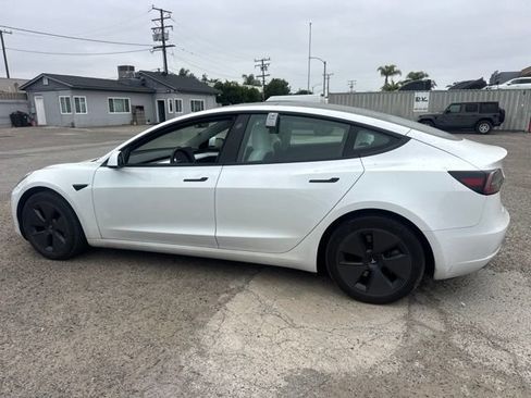Used 2023 Tesla Model 3 Standard Range RWD image 8