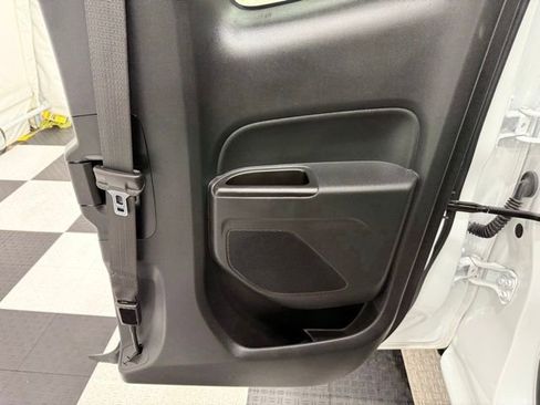 Used 2021 Chevrolet Colorado LT w/ Fleet Safety Package image 22