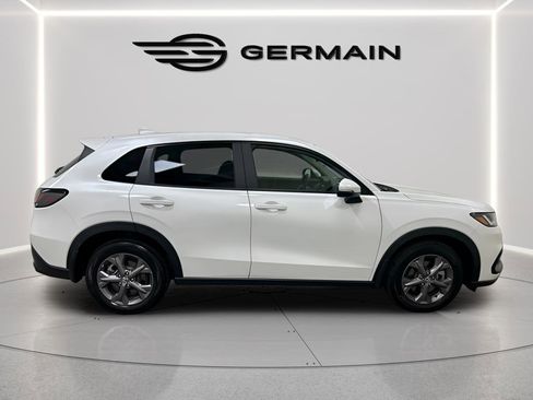 Certified 2026 Honda HR-V LX image 9