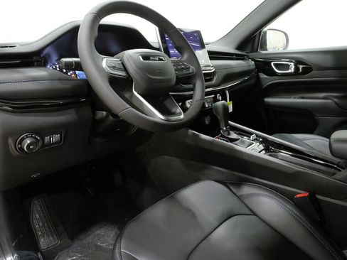New 2026 Jeep Compass Limited image 11