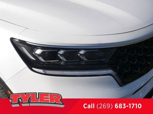 Used 2024 Kia Sorento SX Prestige w/ Panoramic Sunroof Package image 10
