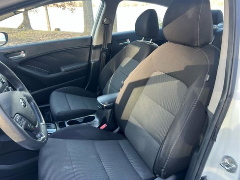 Used 2018 Kia Forte LX FWD image 20