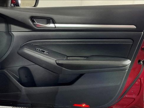 Used 2019 Nissan Altima 2.5 Platinum image 26