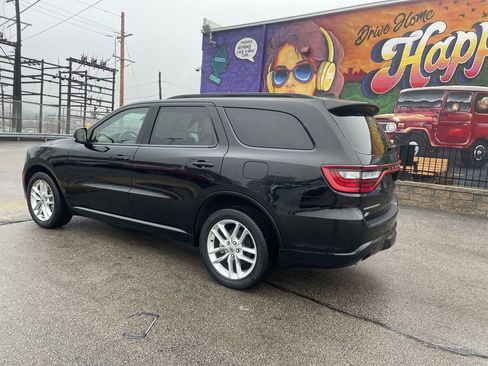 Certified 2023 Dodge Durango GT image 3