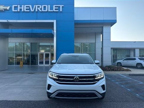 Used 2022 Volkswagen Atlas Cross Sport SEL AWD/4WD image 2