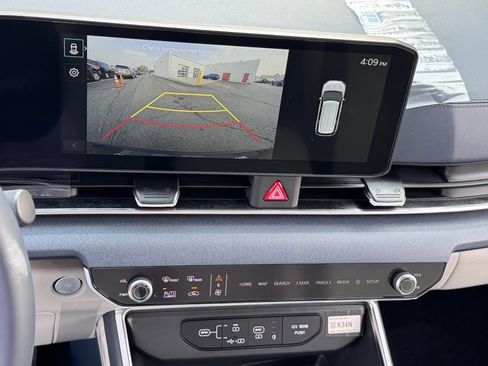 New 2026 Kia Carnival EX image 22