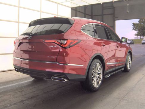 Used 2022 Acura MDX SH-AWD w/ Advance Package image 5