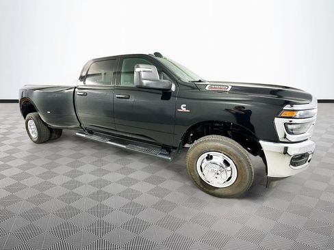 New 2026 RAM 3500 Tradesman AWD/4WD image 3