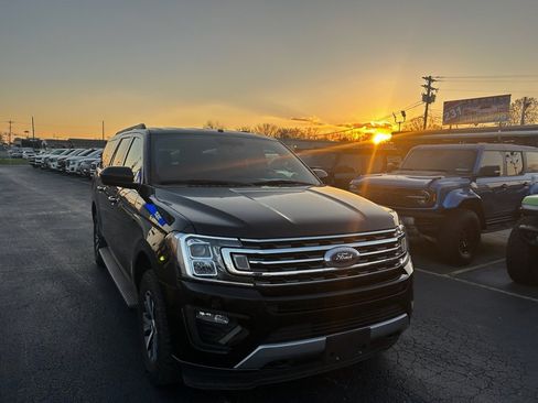 Used 2019 Ford Expedition Max XLT image 1