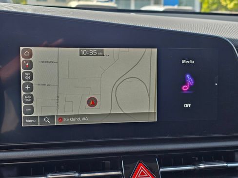 Certified 2024 Kia Niro Wind w/ Wind Preserve Package FWD image 14