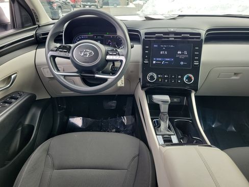 Used 2023 Hyundai Tucson SE image 10