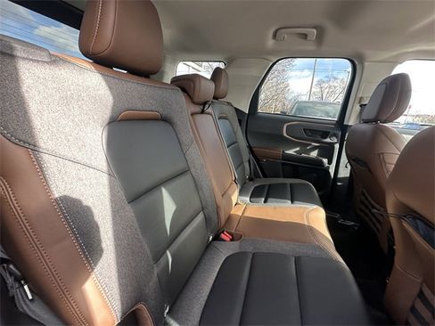 Certified 2023 Ford Bronco Sport Outer Banks w/ Tech Package image 38