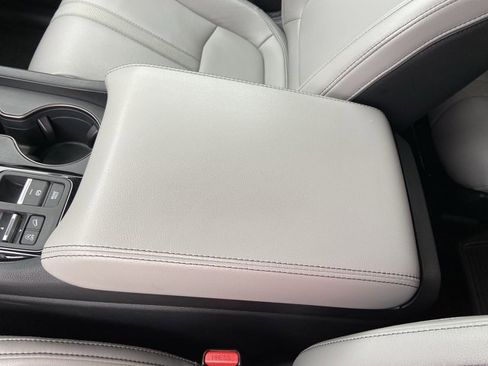 Used 2024 Honda Pilot EX-L image 39