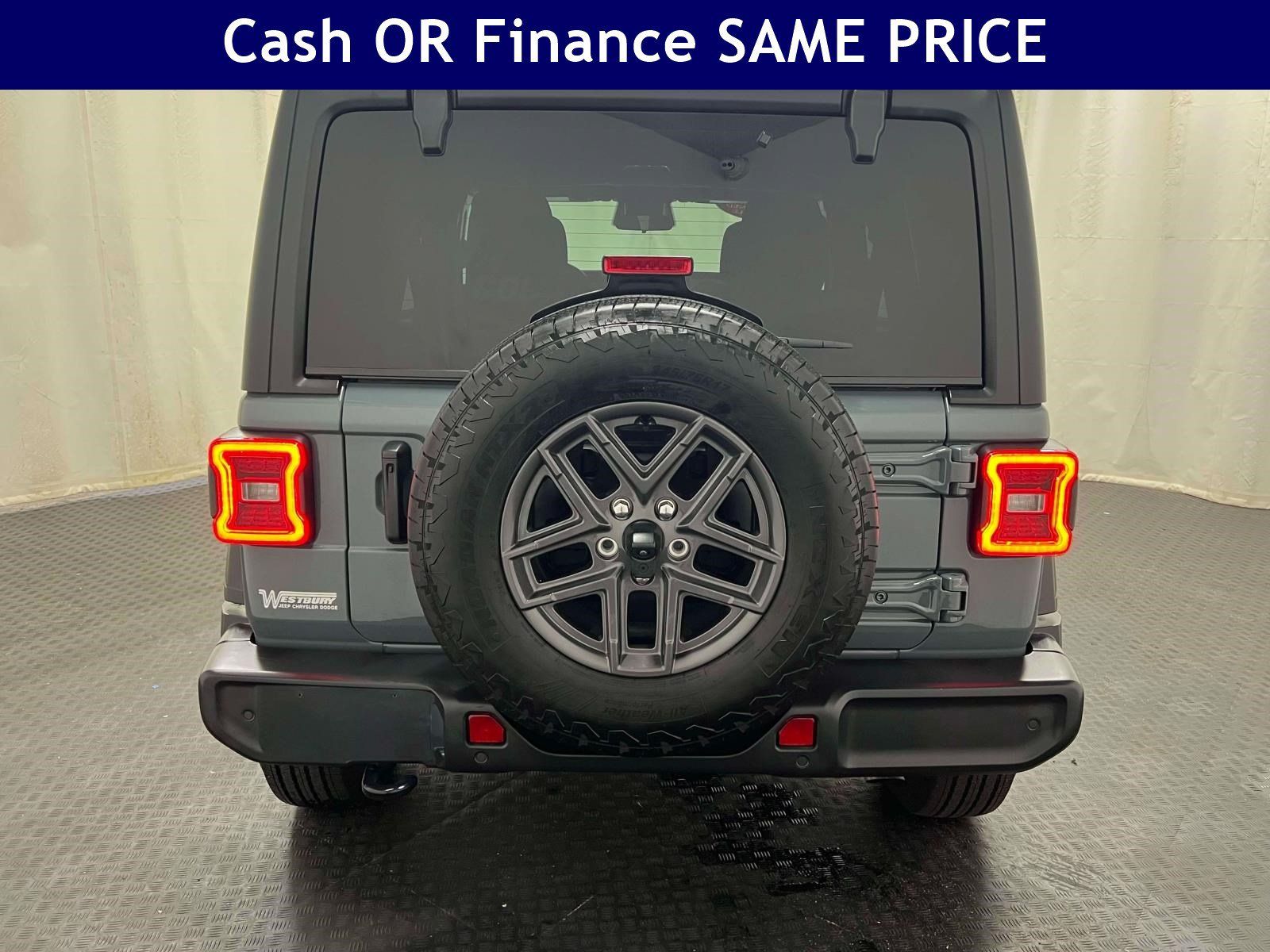 Used 2026 Jeep Wrangler Unlimited Sport AWD/4WD image 7