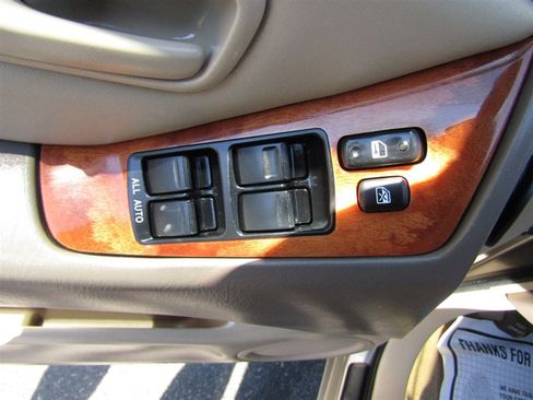 Used 2000 Lexus RX 300 4WD image 17