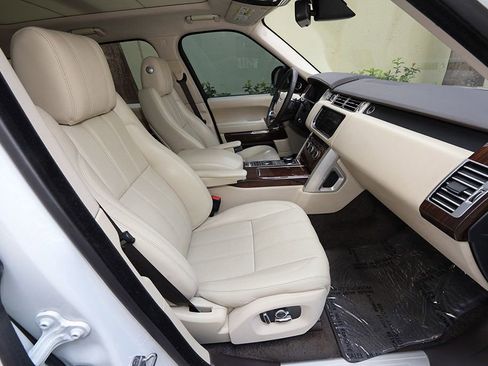 Used 2016 Land Rover Range Rover HSE AWD/4WD image 32