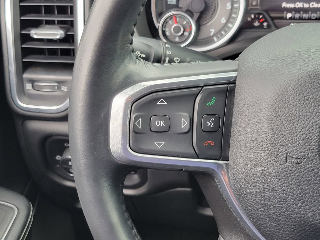 Used 2023 RAM 1500 Laramie AWD/4WD image 5