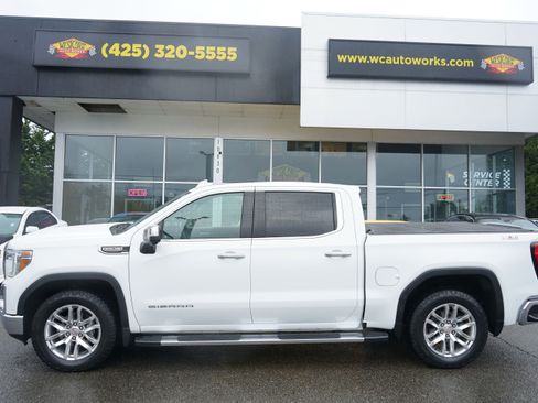 Used 2021 GMC Sierra 1500 SLT w/ SLT Premium Plus Package AWD/4WD image 2